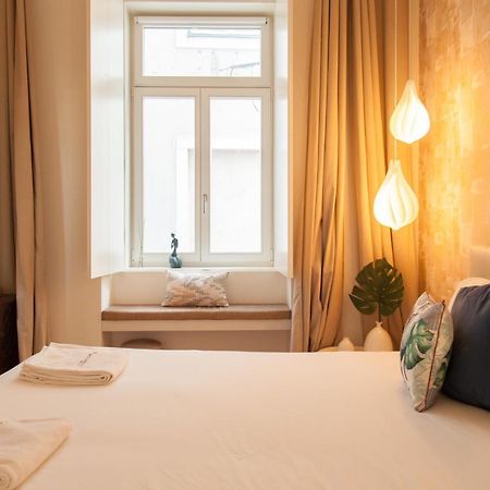 Flh Chiado Nature Apartment Lisbon Bagian luar foto
